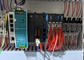 Robô de carga e descarga INVT TM700: criando uma linha de produção automatizada suave