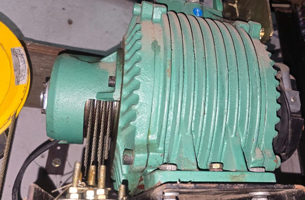 INVT GD300L Elvator Drive Used in Bharat Bijlee (BBL) Gearless Controller for Elevator Modernization in India