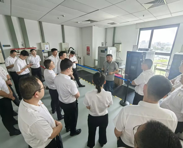 Tsinghua University–Taizhong “Spark Plan” Blue Flame Class Visits INVT for Exchange